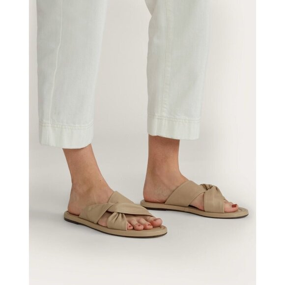 Everlane The Day Twist Sandals in Warm Khaki 9 New Womens Slides - Picture 1 of 10
